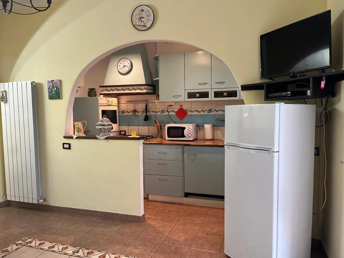 Apartment Casa Lorena A 50 Mt Dal Mare San Bartolomeo Al Mare Italy