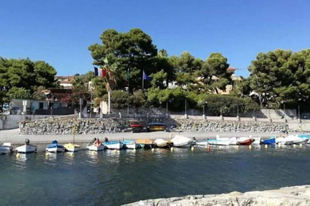 Casa Lorena A 50 Mt Dal Mare San Bartolomeo Al Mare Apartment