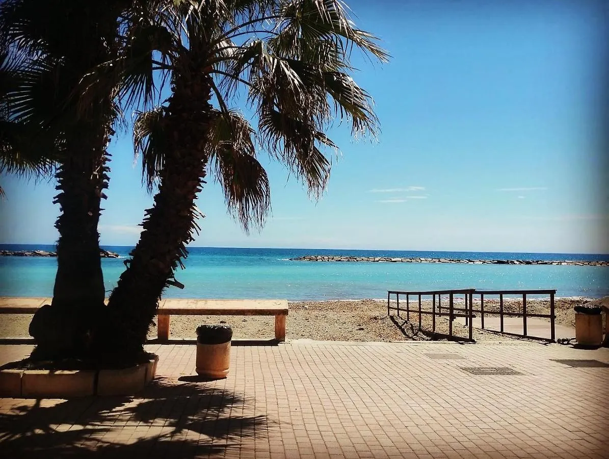Casa Lorena A 50 Mt Dal Mare San Bartolomeo Al Mare
